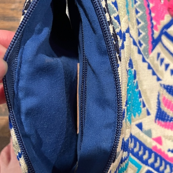 Embroidered Pom Pom Clutch 💕💙 - Picture 5 of 7